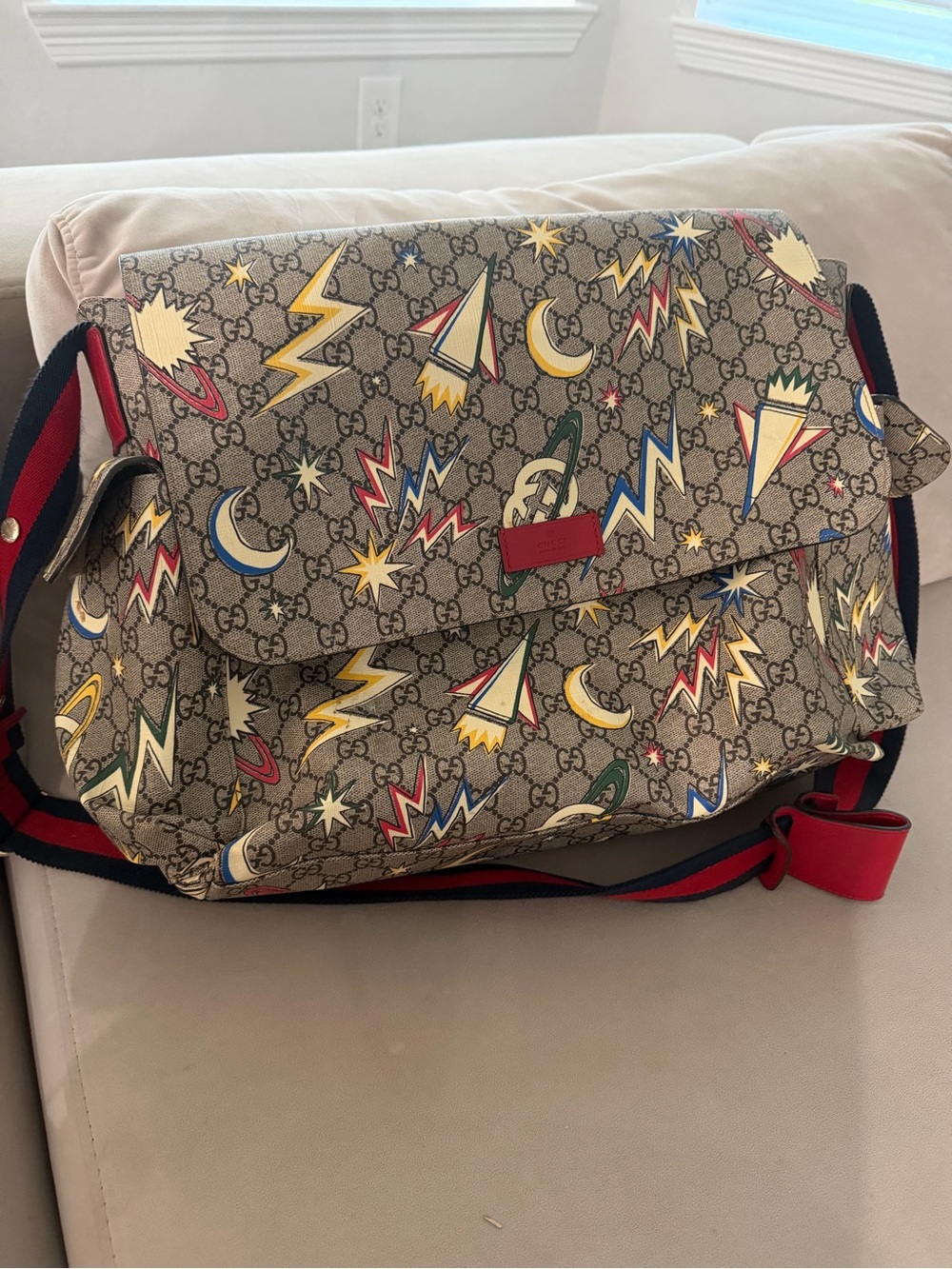 Gucci Beige GG Supreme Messenger Bag with Multicolor Celestial Print